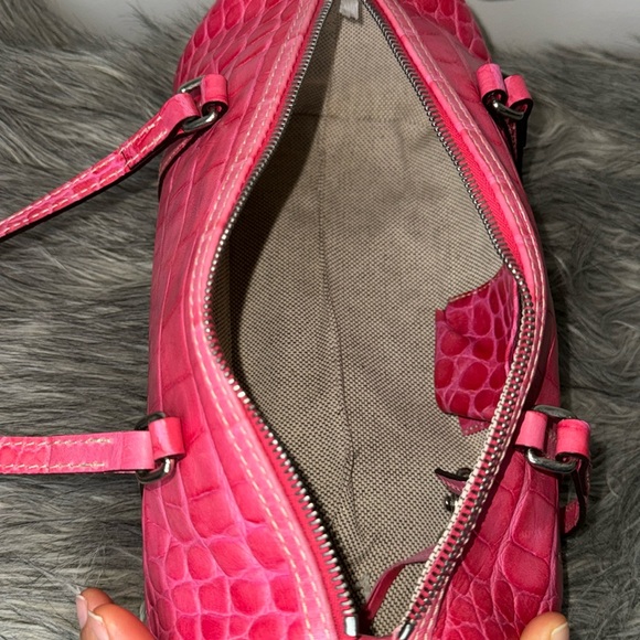 Vintage Dooney & Bourke Hot Pink “Nile” Barrel Purse - Picture 3 of 7